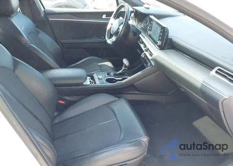 2021 Kia K5 Gt-Line z USA, uszkodzony, nr VIN 5XXG64J22MG053436